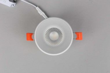 Встраиваемый потолочный светильник Omnilux Genova OML-102809-06 &mdash; svetrussia.ru