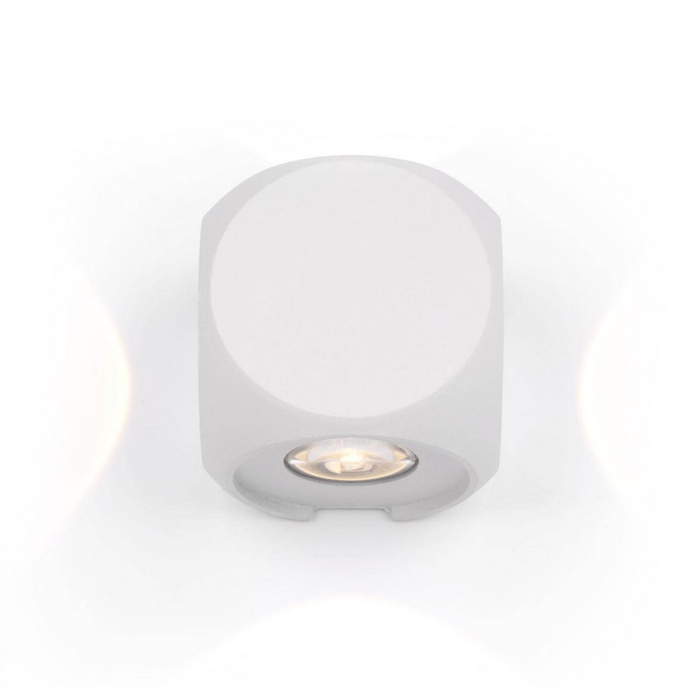 Уличный настенный светодиодный светильник Maytoni Bond Street O015WL-L4W фото 1 &mdash; svetrussia.ru